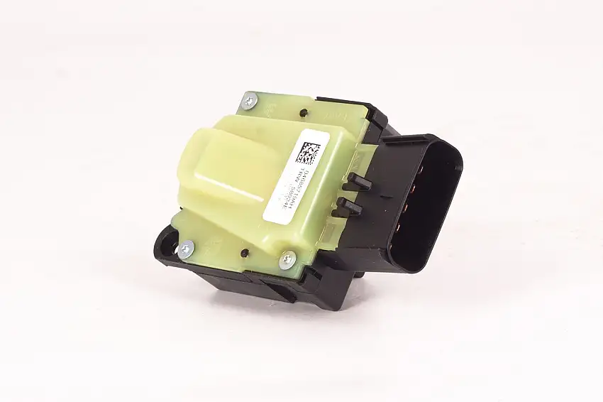 OMIX-ADA Ignition Switch for 07-18 Jeep Wrangler JK & Wrangler Unlimited JK, 05-07 Grand Cherokee WK, 2006 Commander XK & 2008 Liberty KK 17251.09