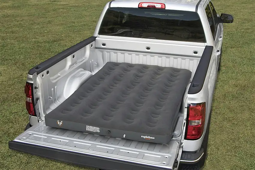 Rightline Gear 110M10 Full Size Truck Bed Air Mattress (5.5' to 8')