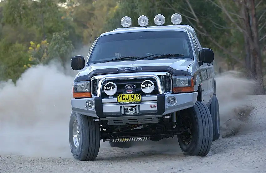 ARB, USA 3938040 Sahara Deluxe Bumper