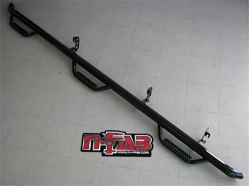 N-FAB C07105QC-6 Nerf Step - W2W w/Bed Acs (3 Stps)-07-13 Silv/Sierra1500/07-10HD 8' Ext-GlossBlk