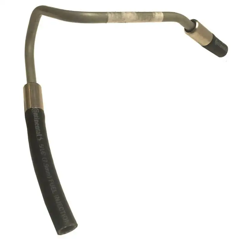 Fuel Hose Clamped to Outlet Regulator, XJS