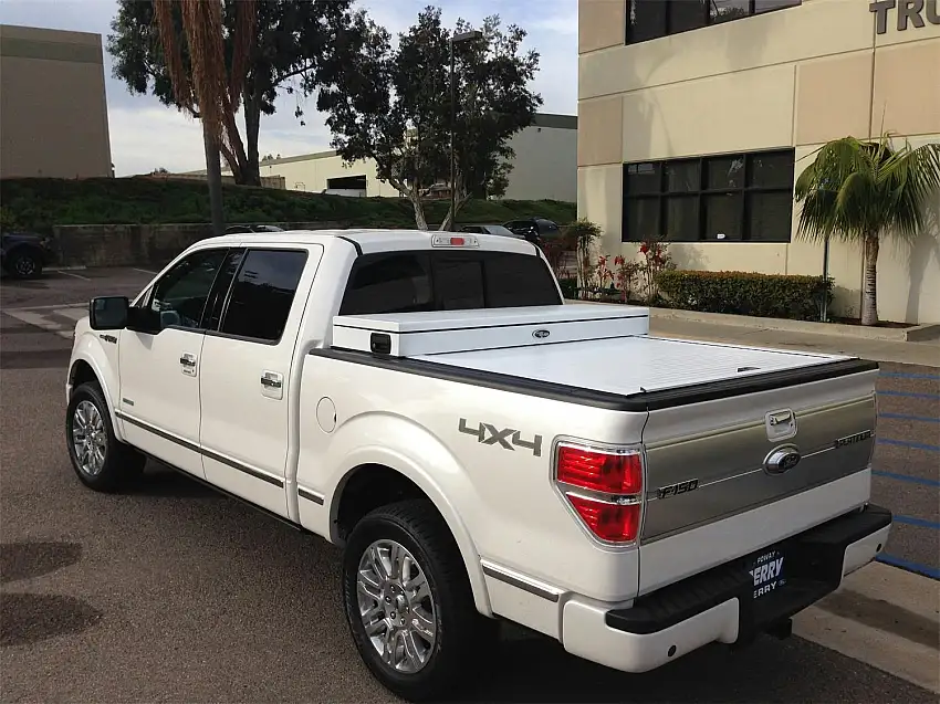 Truck Covers USA CRJR446-AWHITE Junior Size Toolbox and Hard Retractable Roll-up Tonneau Cover Combination