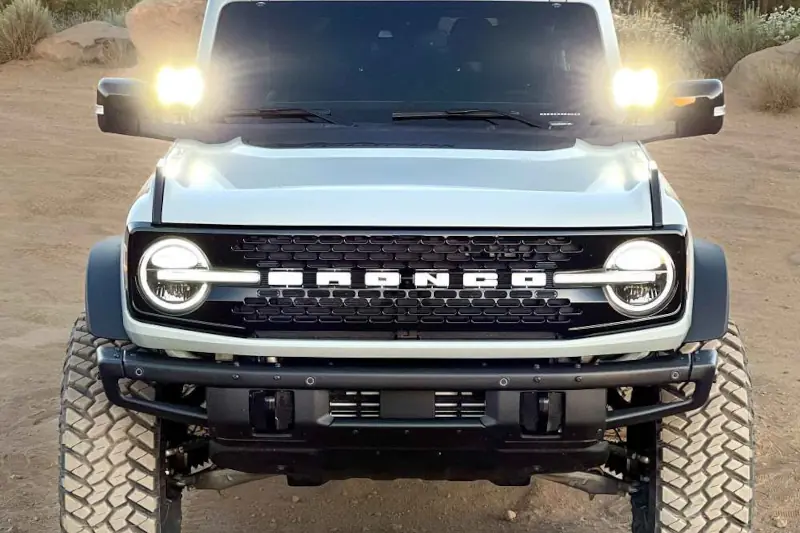 2021-2025 Ford Bronco KC HiLites SlimLite LED 2-Light System | 97161