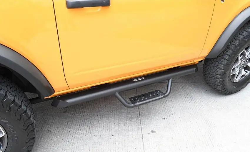 Go Rhino Dominator Xtreme D2 Side Steps with Rocker Panel Mounting Bracket Kit For 2021+ Ford Bronco 2 Door